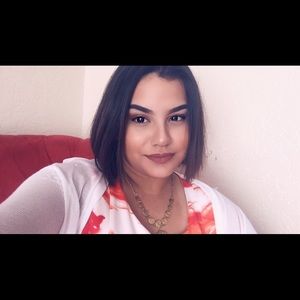 Meet your Posher, Fatima